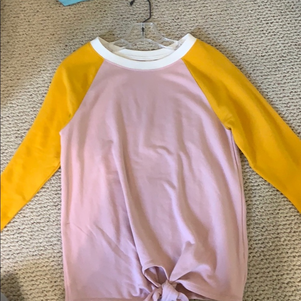 Long sleeve pullover